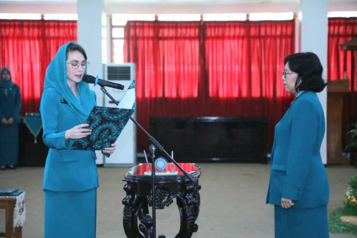 Arumi-Bachin-Emil-Dardak-Melantik-Pj.-Ketua-TP-PKK-Kota-Kediri