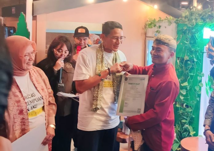 daerah-wisata-bowele-donomulyo-raih-penghargaan-dari-kementerian-pariwisata-ri daerah-wisata-bowele-donomulyo-raih-penghargaan-dari-kementerian-pariwisata-ri