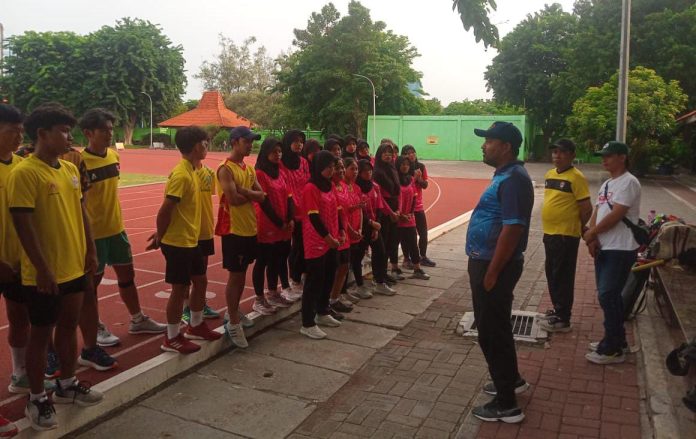 olahraga-atlet-hoki-puslatda-jatim-dilarang-latihan-di-lapangan-jatim-seger