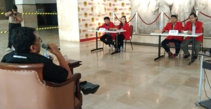 pendidikan-rebut-kursi-presiden-bem-untag-dua-calon-kandidat-beradu-gagasan