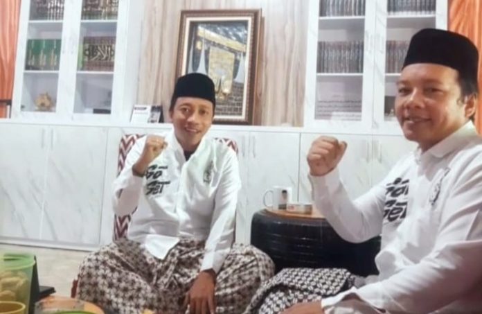 politik-mantapkan-dukungan-ke-ganjar-mahfud-forum-silaturrahim-gus-dan-kyai-jatim-sowan-ke-pp-fathul-ulum-pacet-mojokerto