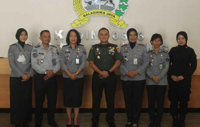 Jalin-Silahturahmi,-Dandim-0833-Kota-Malang-Sambut-Kunjungan-Kalapas-Perempuan