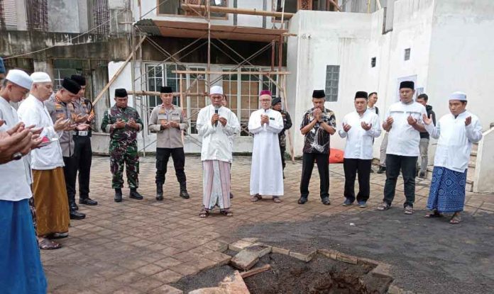 Ponpes-Bahrul-Maghfiroh-Kota-Malang-Mengadakan-Peletakan-Batu-Pertama
