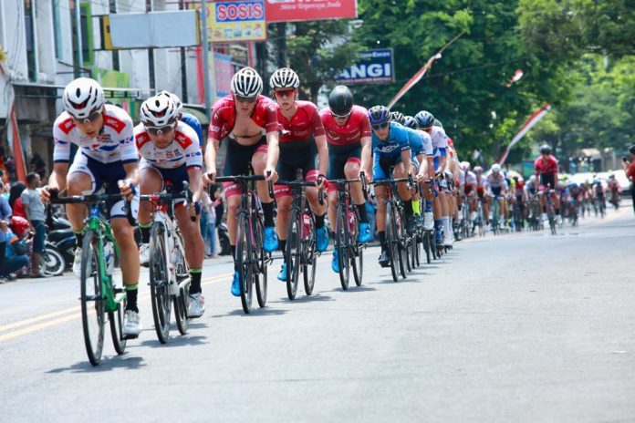 olahraga-international-tour-de-banyuwangi-ijen-ramaikan-79-event-banyuwangi-festival-2024