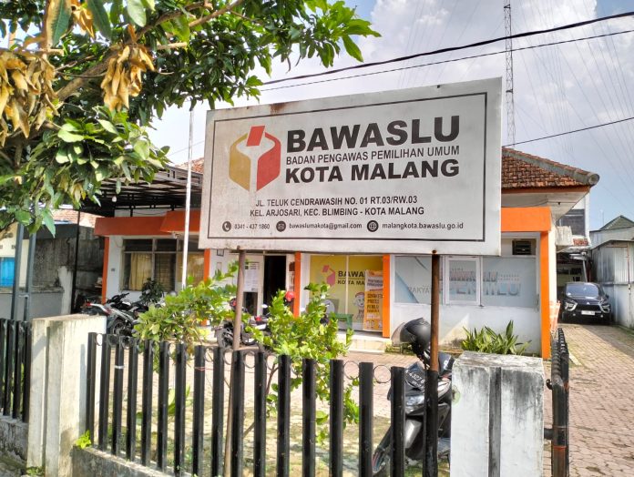 Kantor Bawaslu Koa Malang ( foto: S. Mahmudi)