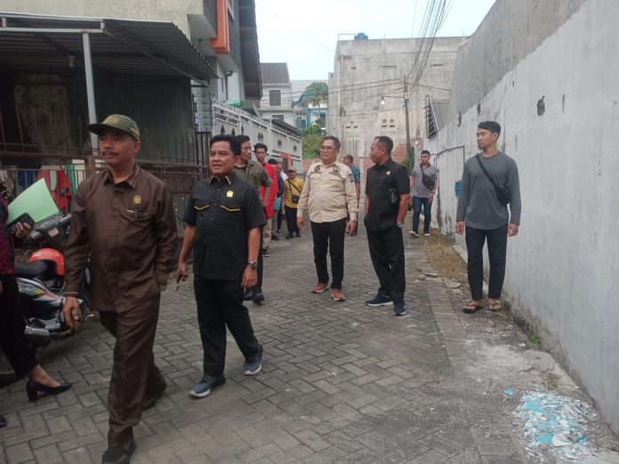 pemerintahan-terkait-banjir-di-perumahan-sigura-gura-residence-dpuprpkp-tunggu-rekom-komisi-c