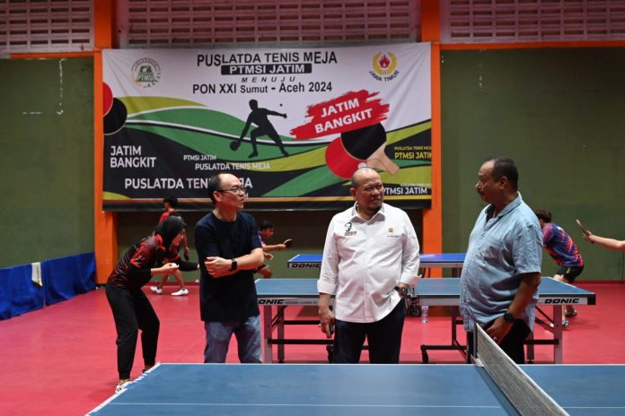 olahraga-tinjau-puslatda-tenis-meja-jatim-lanyalla-yakin-bapel-puslatda-objektif-pilih-atlet