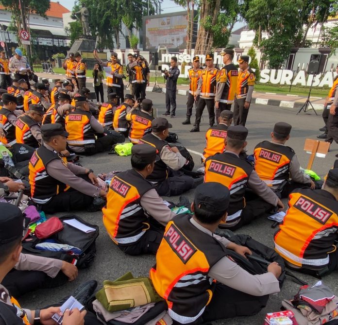 jelang-pilkada-2024-kapolrestabes-surabaya-siapkan-borgol-hingga-vitamin