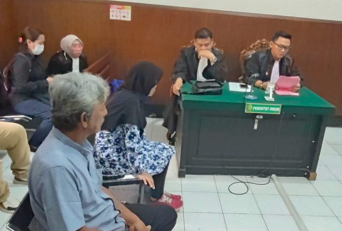 tempati-kantor-pdi-perjuangan-di-donokerto-pasutri-ini-jadi-pesakitan