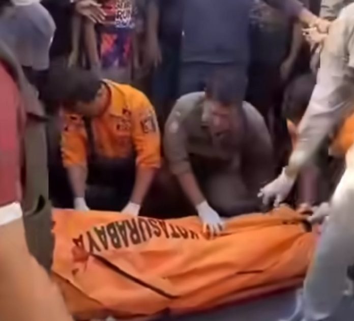 tragis-remaja-berseragam-sma-tewas-usai-tabrak-truk-tangki
