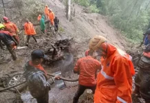 Longsor di Cangar Mojokerto Menewaskan 10 Orang longsor-di-cangar-mojokerto-menewaskan-10-orang