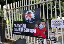 Dua Organisasi HAM Tolak Gelar Pahlawan untuk Soeharto dan Sarwo Edhie dua-organisasi-ham-tolak-gelar-pahlawan-untuk-soeharto-dan-sarwo-edhie