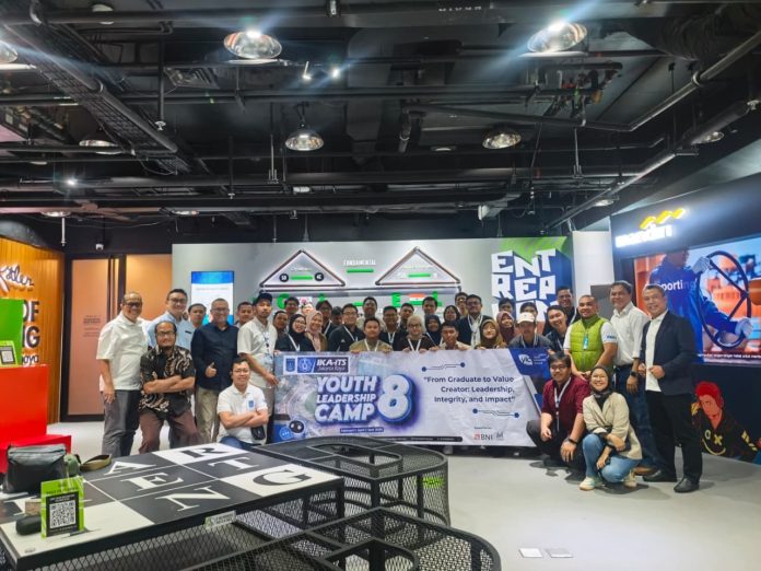 tingkatkan-kualitas-alumni-muda-ika-its-pwjr-gelar-ylc-8