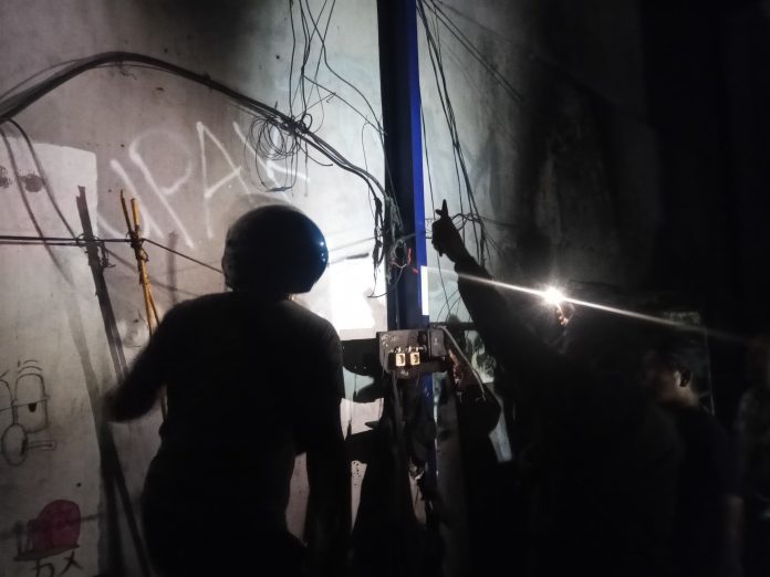 master-karoseri-pakal-kebakaran-6-tabung-apar-tak-mempan-padamkan-api