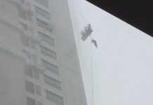 Seorang Pekerja Tewas Usai Diterpa Hujan Angin di Kawasan PTC Surabaya seorang-pekerja-tewas-usai-diterpa-hujan-angin-di-kawasan-ptc-surabaya