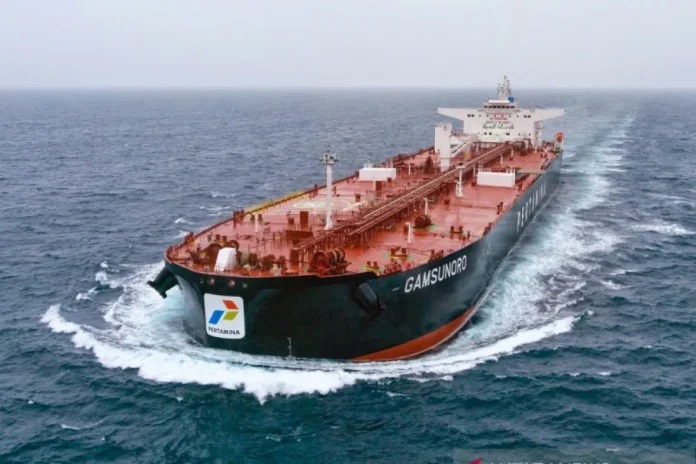dua-kapal-tengker-pertamina-terjebak-di-selat-hormuz-menteri-bahlil-cadangan-bbm-nasional-cukup-20-hari-kedepan dua-kapal-tengker-pertamina-terjebak-di-selat-hormuz-menteri-bahlil-cadangan-bbm-nasional-cukup-20-hari-kedepan
