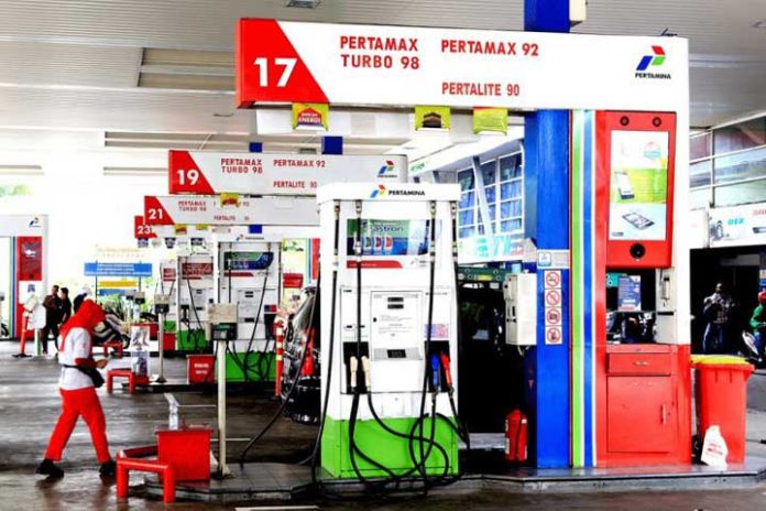 pemerintah-resmi-berlakukan-aturan-pembelian-bbm-bersubsidi-dibatasi-50-liter-per-hari pemerintah-resmi-berlakukan-aturan-pembelian-bbm-bersubsidi-dibatasi-50-liter-per-hari