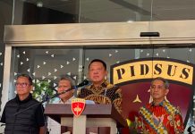 Jampidsus Febrie Adriansyah Muncul di Pubik Beri Klarifikasi Isu Penggeledahan Rumah Sentul jampidsus-febrie-adriansyah-muncul-di-pubik-beri-klarifikasi-isu-penggeledahan-rumah-sentul