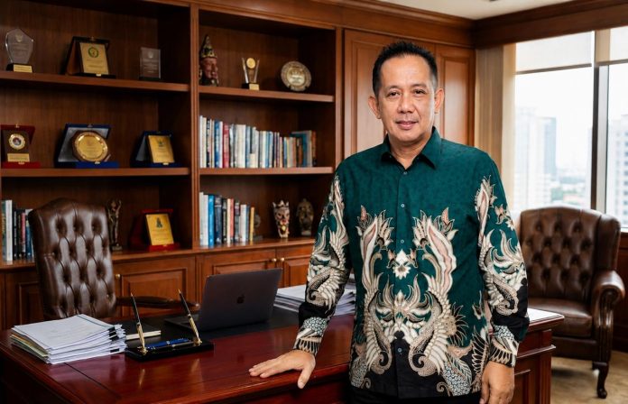 evaluasi-penegakan-hukum-dari-kacamata-praktisi-yulianto-kiswocahyono evaluasi-penegakan-hukum-dari-kacamata-praktisi-yulianto-kiswocahyono
