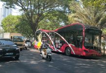 Kompresor Panas, Bus Suroboyo Mogok di Jalan Ahmad Yani