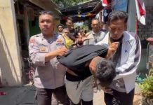 Dua Anggota Bhabinkamtibmas Polsek Simokerto Amankan Pelaku Ranmor