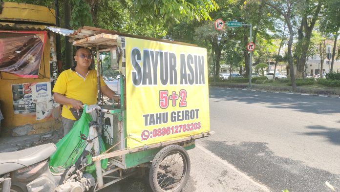 harapan-rakyat-ke-pemerintah-kota-surabaya-ini-curhatan-pedagang-sayur-asin-diponegoro harapan-rakyat-ke-pemerintah-kota-surabaya-ini-curhatan-pedagang-sayur-asin-diponegoro